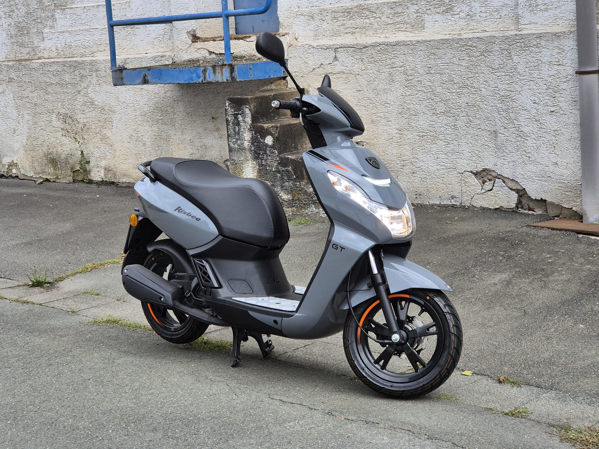 Seitenprofil Peugot Kisbee